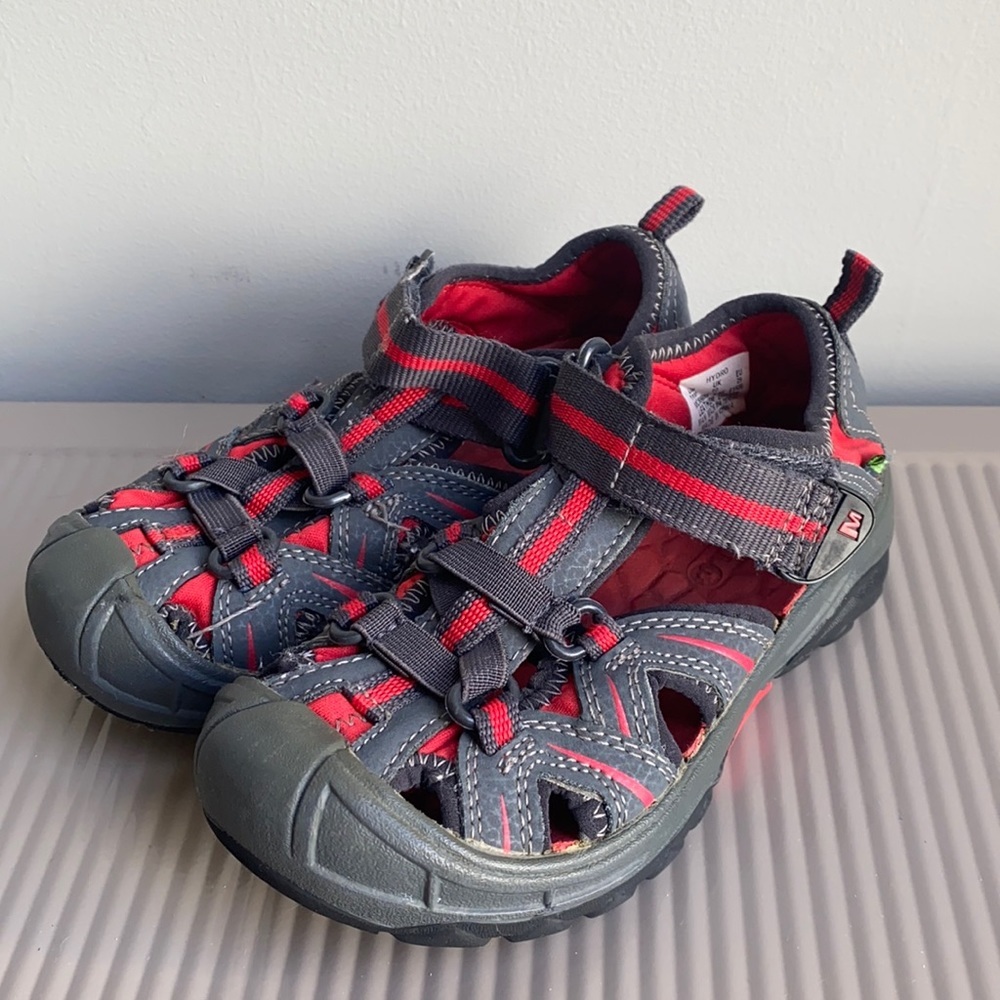 Merrell Hydro 💦 boys size 11 sandals